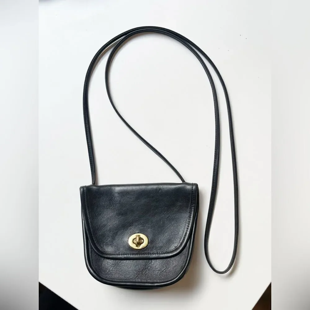 Rare vintage Coach Everett small crossbody
